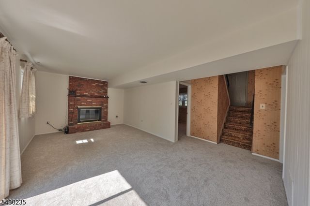 28 Scott Dr, Hillsborough Twp., NJ 08844
