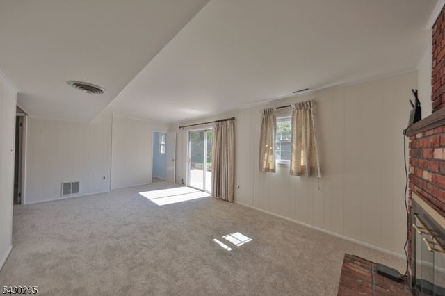 28 Scott Dr, Hillsborough Twp., NJ 08844