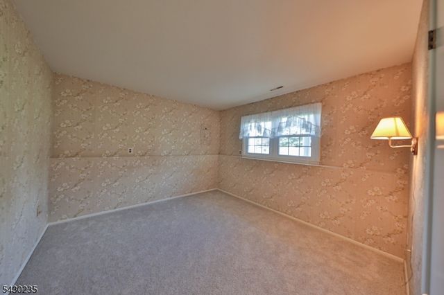 28 Scott Dr, Hillsborough Twp., NJ 08844
