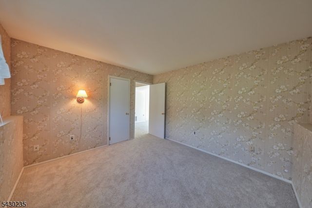 28 Scott Dr, Hillsborough Twp., NJ 08844