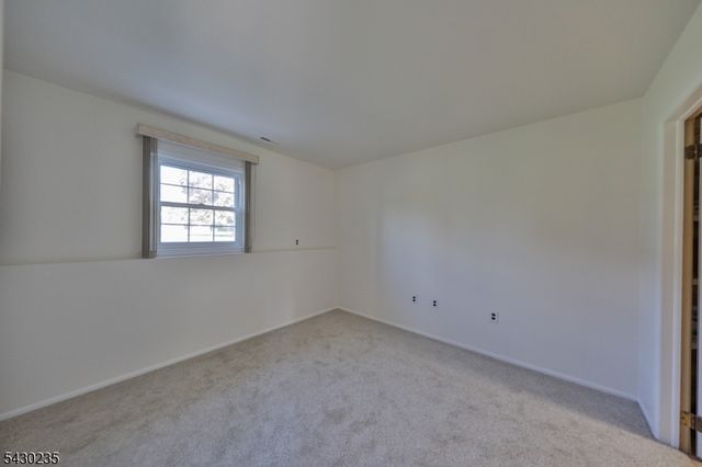 28 Scott Dr, Hillsborough Twp., NJ 08844