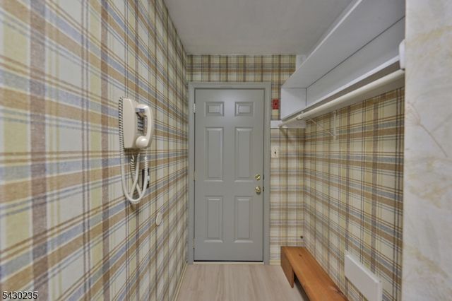 28 Scott Dr, Hillsborough Twp., NJ 08844