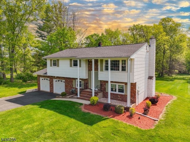 28 Scott Dr, Hillsborough Twp., NJ 08844