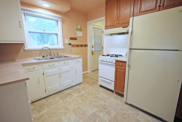 614 SCHWARTZ STREET, Green Bay, WI 54302