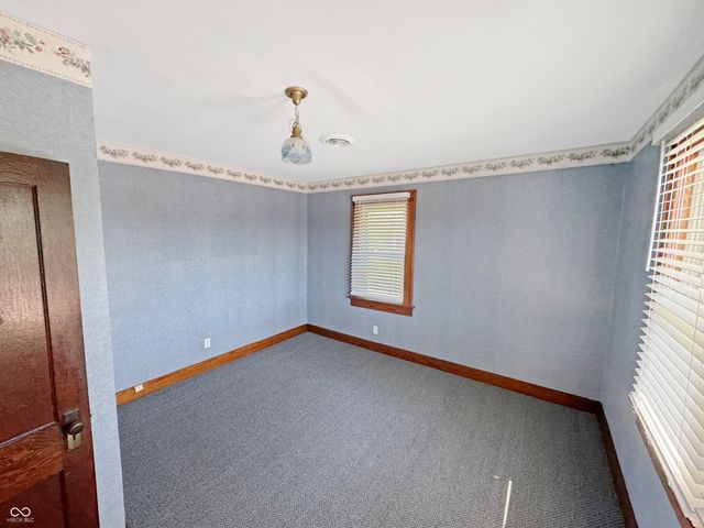2003 F Street, Bedford, IN 47421