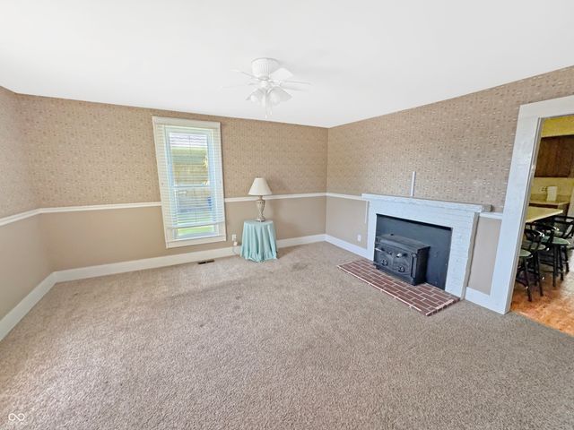 2003 F Street, Bedford, IN 47421