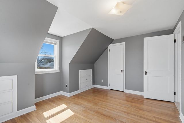 132 38th Street NE, Cedar Rapids, IA 52402