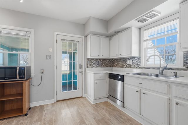 132 38th Street NE, Cedar Rapids, IA 52402