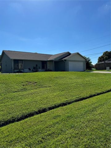 4057 SW Haycroft St, Port St. Lucie, FL 34953