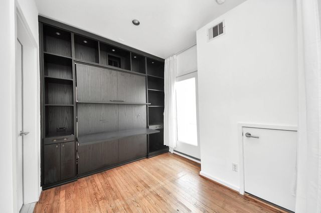 1823 Southmore Boulevard, Houston, TX 77004