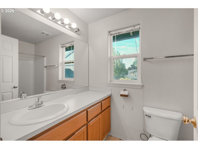 1353 Ne 86TH Ct, Hillsboro, OR 97006