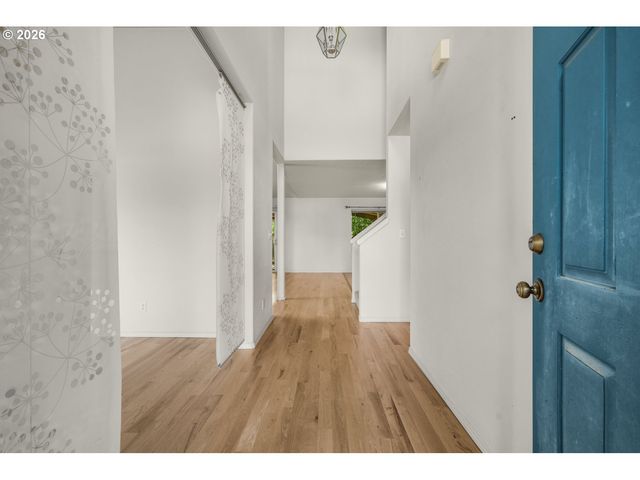 1353 Ne 86TH Ct, Hillsboro, OR 97006