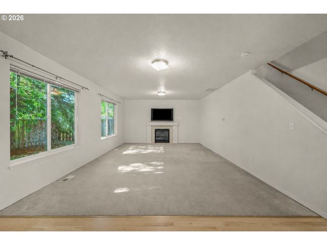 1353 Ne 86TH Ct, Hillsboro, OR 97006