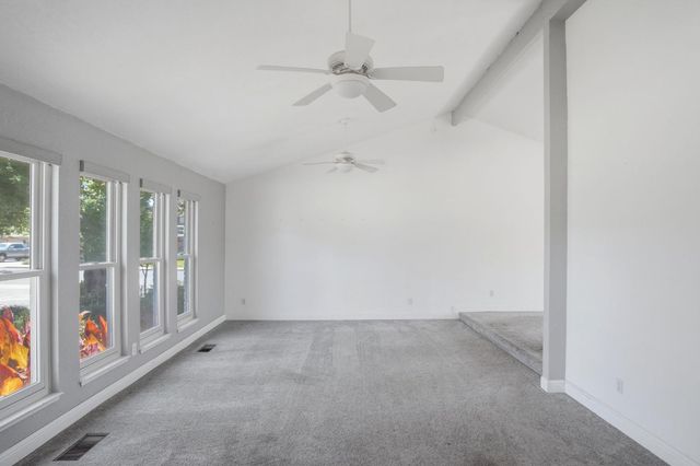 6701 Arrowwood Dr, Riverbank, CA 95367