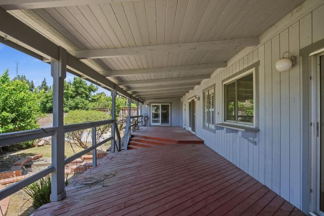 6701 Arrowwood Dr, Riverbank, CA 95367