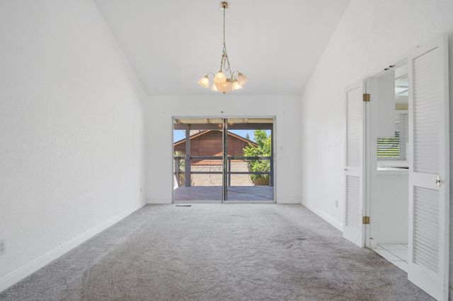 6701 Arrowwood Dr, Riverbank, CA 95367
