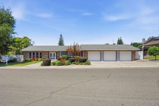 6701 Arrowwood Dr, Riverbank, CA 95367