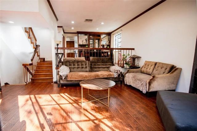 5327 Wilkinson Avenue 6, Valley Village, CA 91607