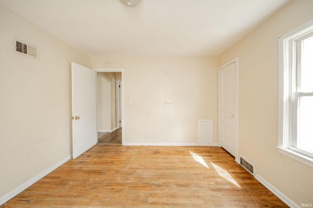 239 W 38Th Street, Anderson, IN 46013