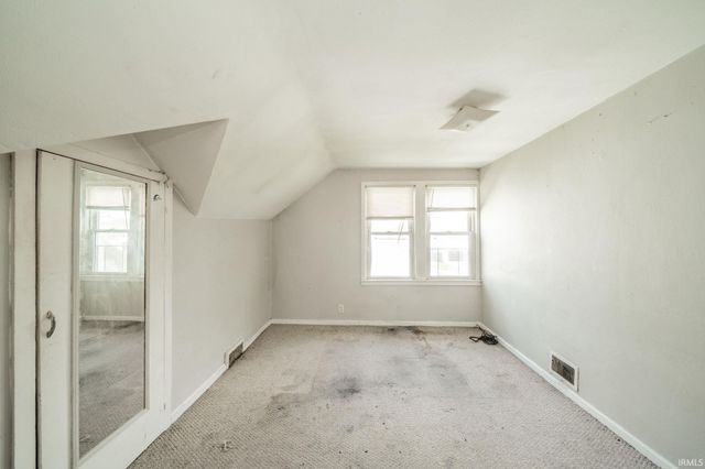 239 W 38Th Street, Anderson, IN 46013