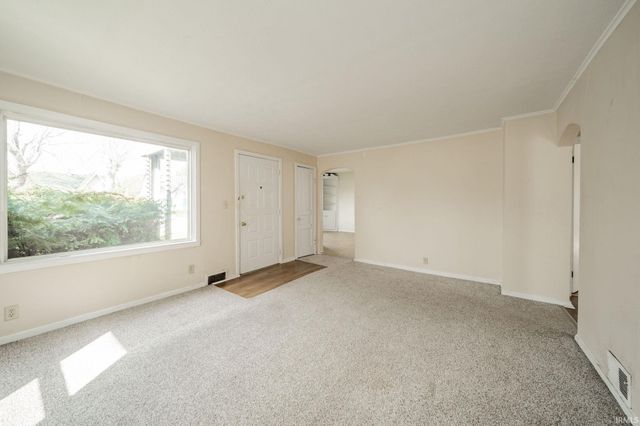 239 W 38Th Street, Anderson, IN 46013