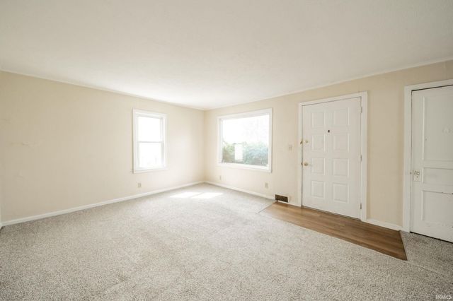 239 W 38Th Street, Anderson, IN 46013