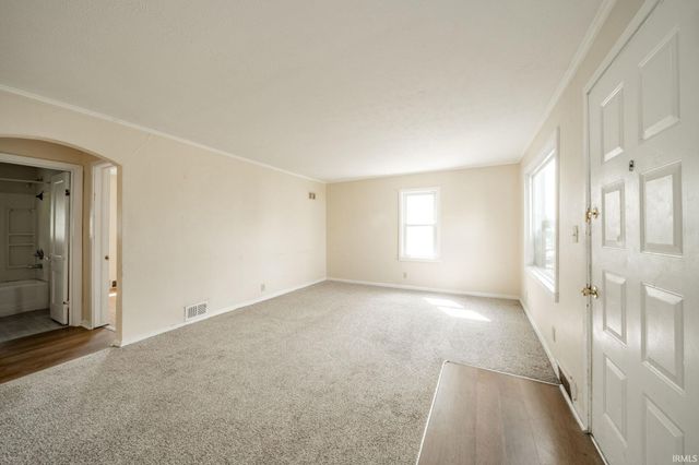 239 W 38Th Street, Anderson, IN 46013