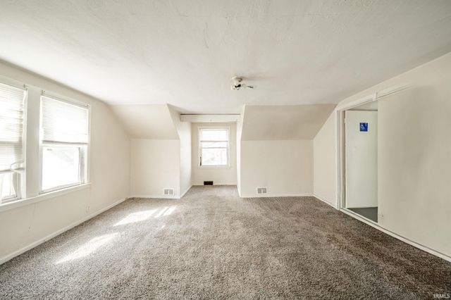 239 W 38Th Street, Anderson, IN 46013