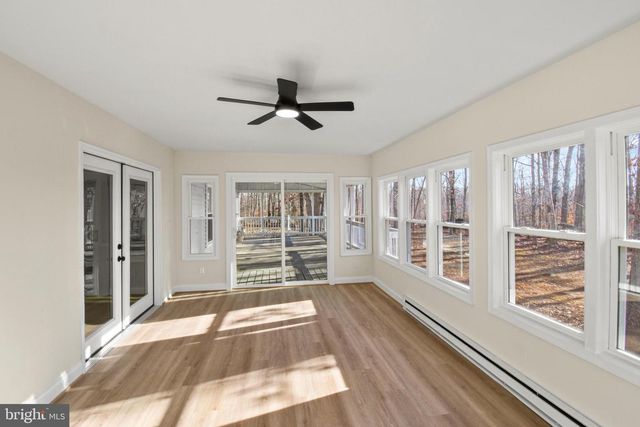 55 MOUNTAIN LAUREL CT, Fredericksburg, VA 22406