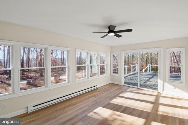 55 MOUNTAIN LAUREL CT, Fredericksburg, VA 22406