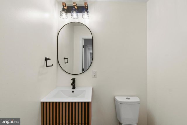 55 MOUNTAIN LAUREL CT, Fredericksburg, VA 22406