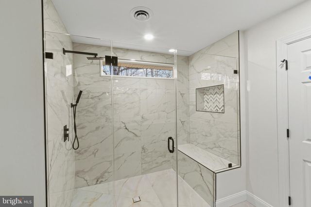 55 MOUNTAIN LAUREL CT, Fredericksburg, VA 22406