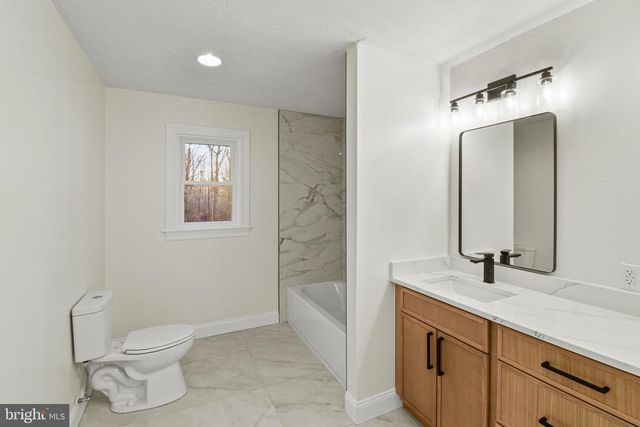 55 MOUNTAIN LAUREL CT, Fredericksburg, VA 22406