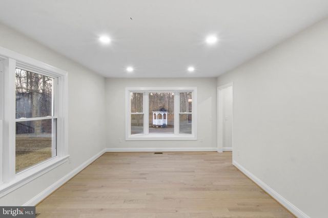 55 MOUNTAIN LAUREL CT, Fredericksburg, VA 22406