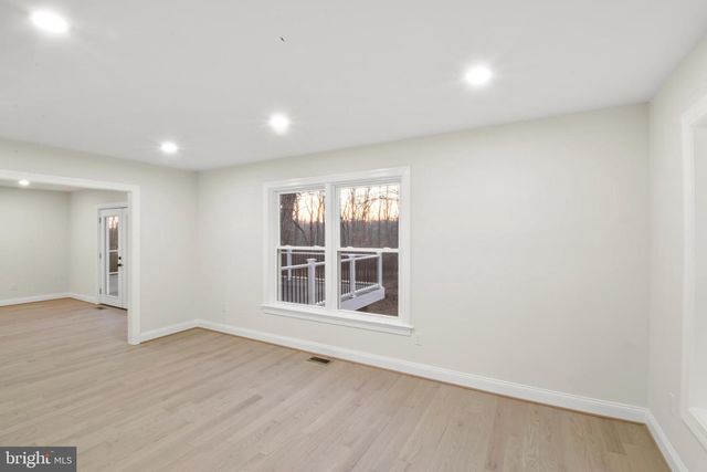 55 MOUNTAIN LAUREL CT, Fredericksburg, VA 22406