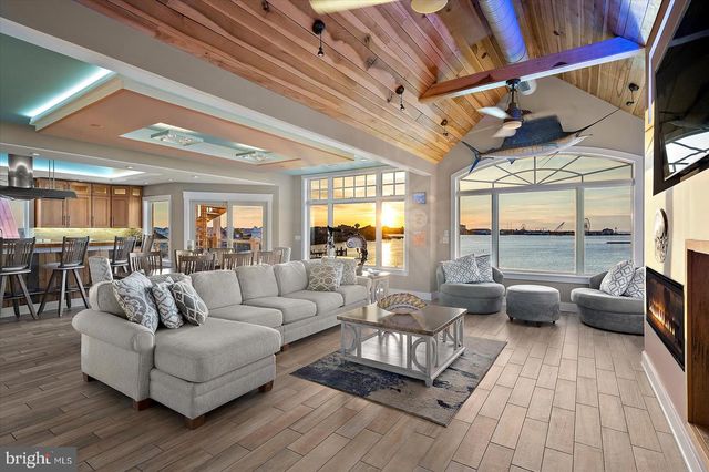 12957 HARBOR RD, Ocean City, MD 21842