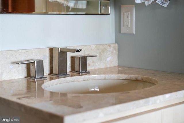 12957 HARBOR RD, Ocean City, MD 21842