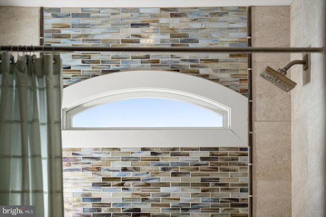 12957 HARBOR RD, Ocean City, MD 21842