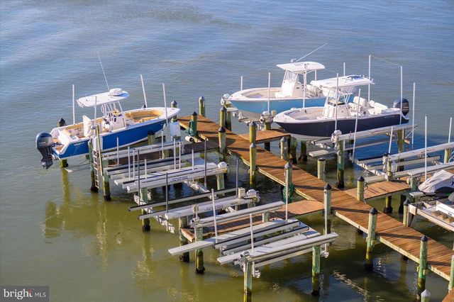 12957 HARBOR RD, Ocean City, MD 21842