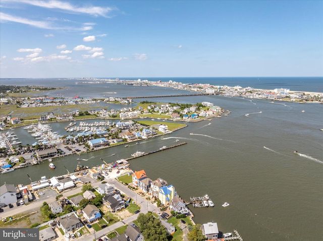 12957 HARBOR RD, Ocean City, MD 21842