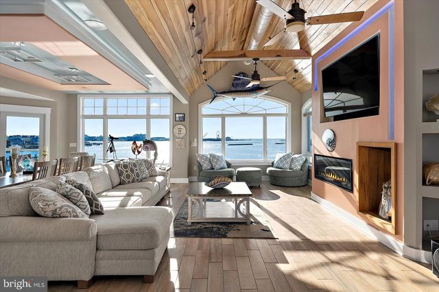 12957 HARBOR RD, Ocean City, MD 21842