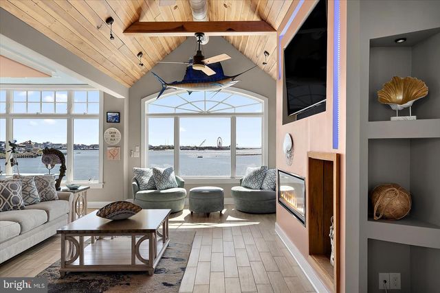 12957 HARBOR RD, Ocean City, MD 21842