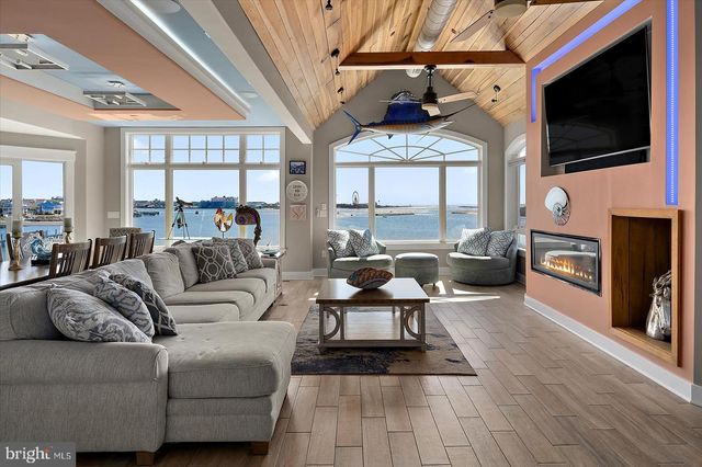 12957 HARBOR RD, Ocean City, MD 21842