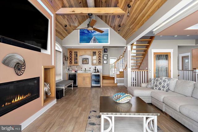 12957 HARBOR RD, Ocean City, MD 21842