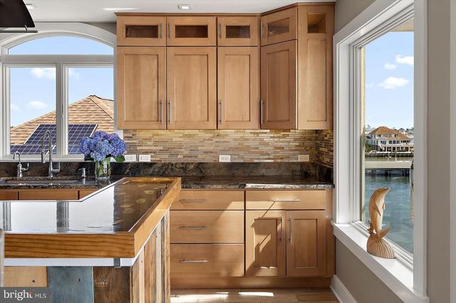 12957 HARBOR RD, Ocean City, MD 21842