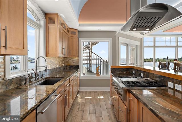 12957 HARBOR RD, Ocean City, MD 21842