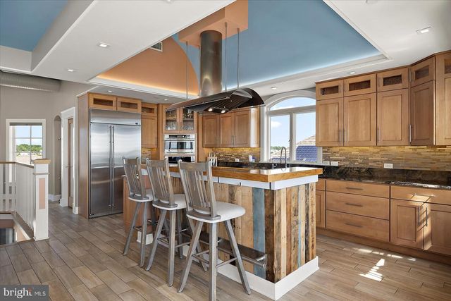 12957 HARBOR RD, Ocean City, MD 21842