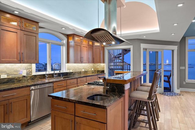 12957 HARBOR RD, Ocean City, MD 21842