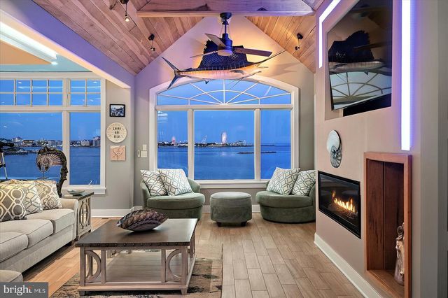 12957 HARBOR RD, Ocean City, MD 21842