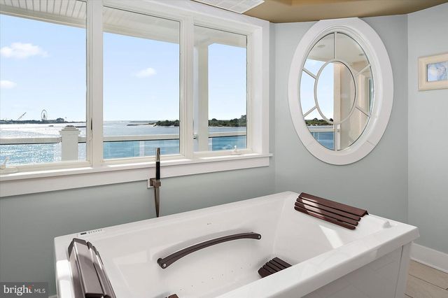 12957 HARBOR RD, Ocean City, MD 21842